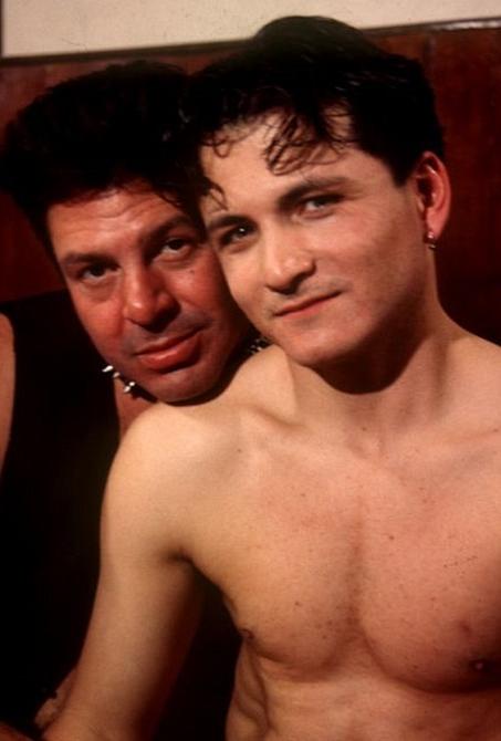 20P Smooth stud screwing a mature hairy chested dude in leather