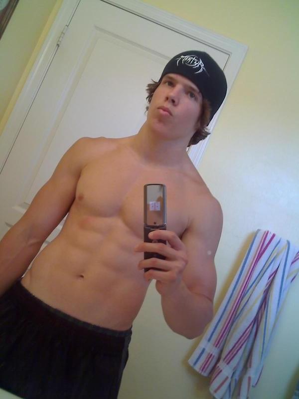 15P Buff amateur guy showing off his cock