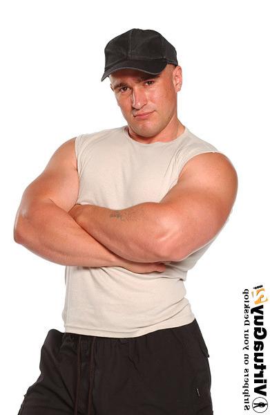 16P Handsome muscular guy posing nude
