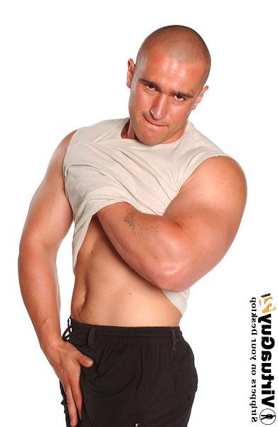 16P Handsome muscular guy posing nude