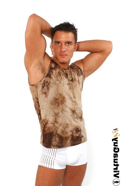 16P Handsome brunette guy posing nude