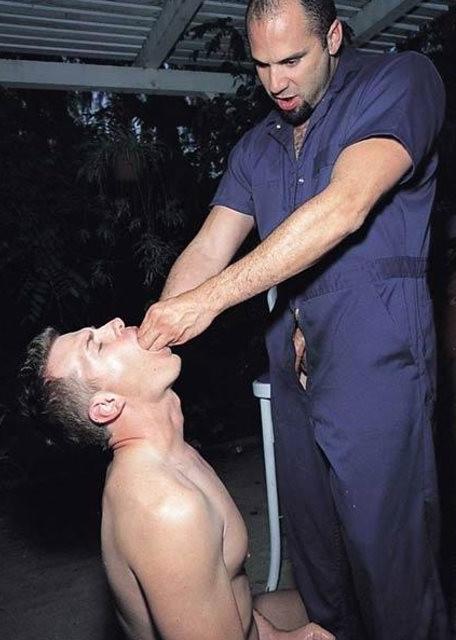 20P Mature bear treating a twinks ass hole and enjoying facials