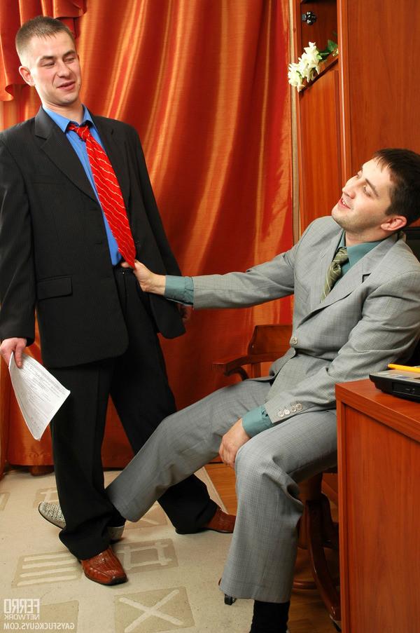 20P Kinky co-workers ready to discuss daily report after hard backdoor fucking