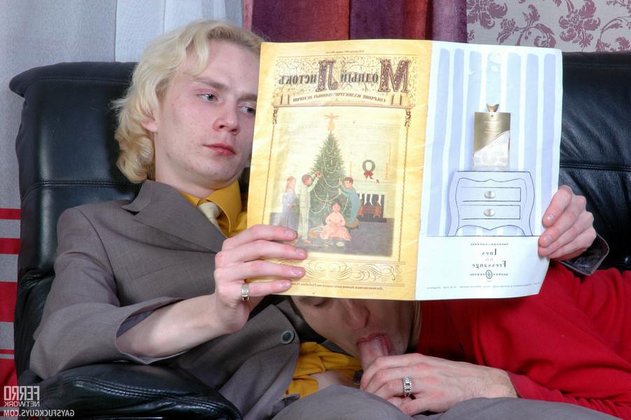 20P Hot guy diddling his ass eventually fulfilling his dream with gay co-worker
