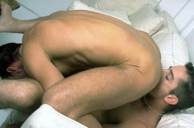 20P Bear couple enjoy sucking n rimming n fucking n rimming delight