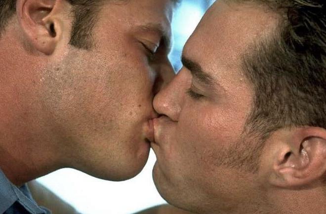 20P Muscle cop sucking and rimming and fucking a blond hunk in a gym