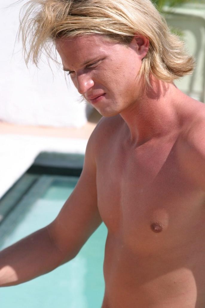 16P Sexy gay beach boys fucking and sucking each other in the pool
