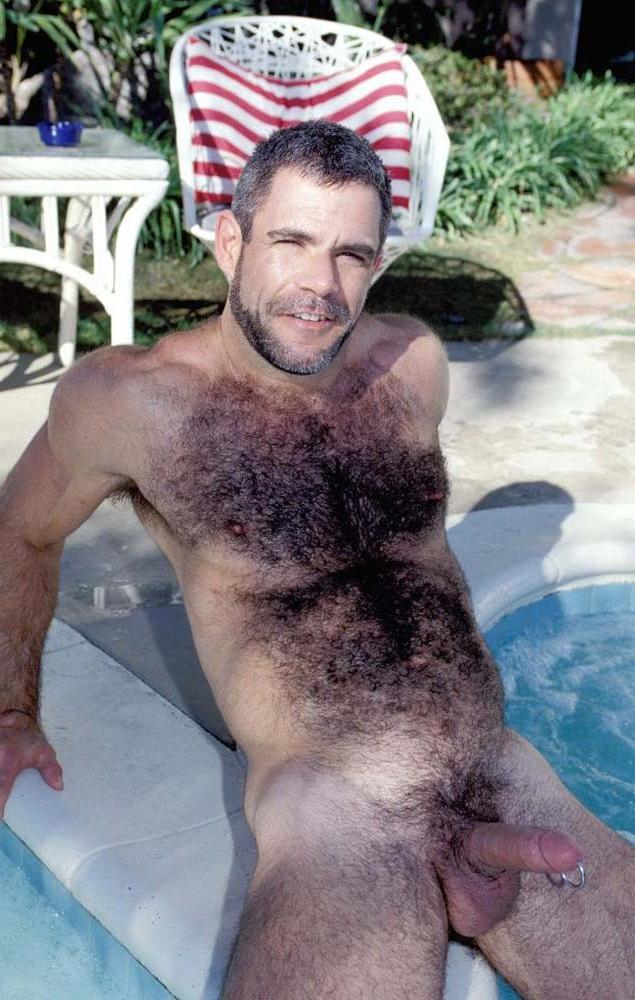 20P Naked hairy gay bear in the pool showing his big fat cock