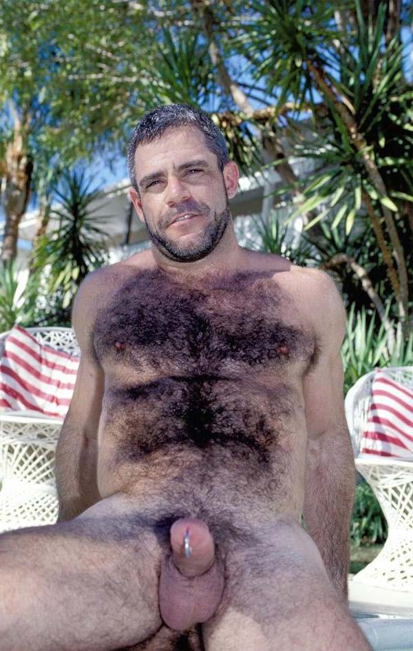 20P Naked hairy gay bear in the pool showing his big fat cock