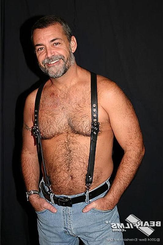 15P Nude hairy bear with big cock