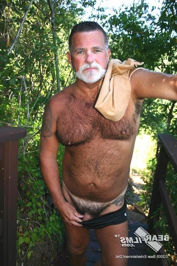 15P Sexy naked hairy bear