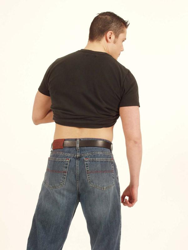 15P Dude showing off his sexy chest and flat stomach