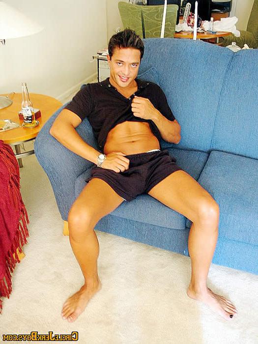 15P Straight guy showing his big cock