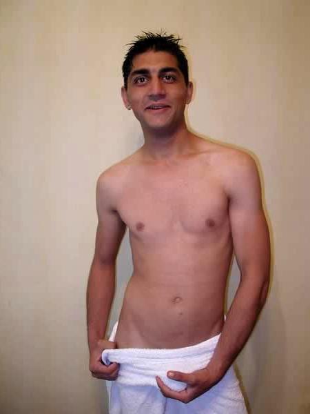 13P Amateur guy showing his huge cock