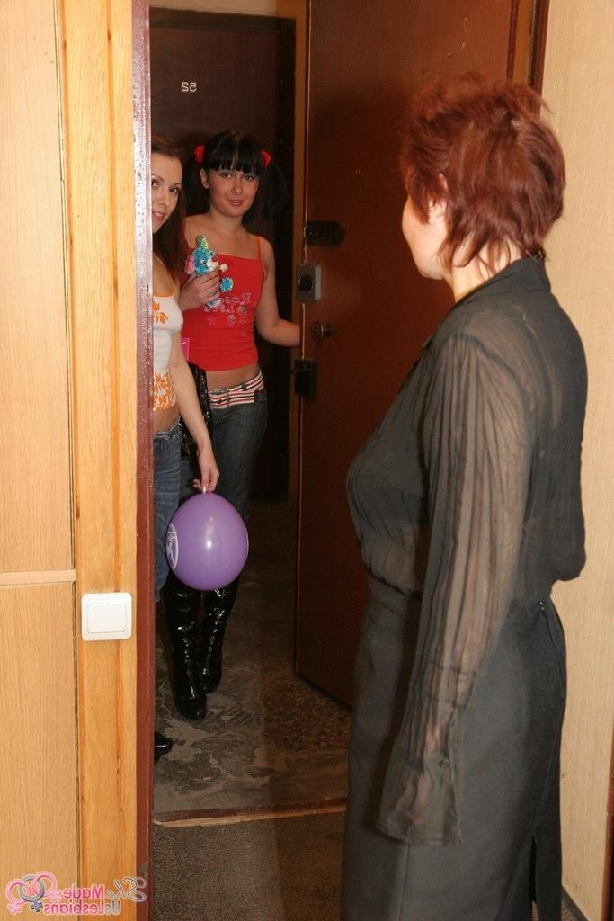 12P Two hotties lick their pussies and pet tight boobs