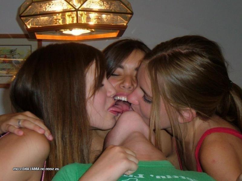14P Naughty amateur lesbians in kinky kissing spree
