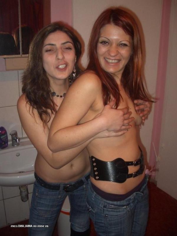 10P Compilation of naughty lesbo lovers touching each other
