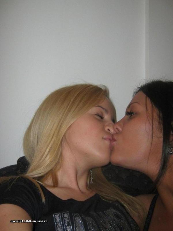 10P Compilation of naughty lesbian lovers getting kinky on cam