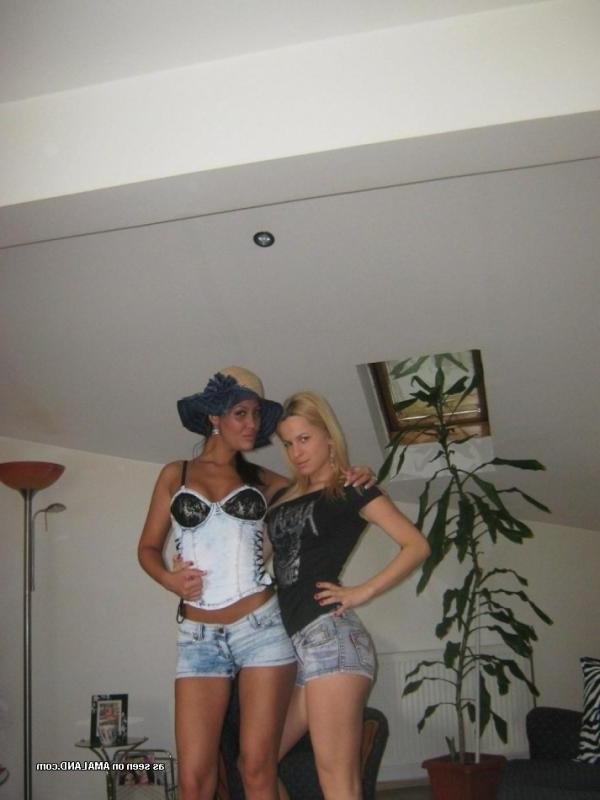 10P Compilation of naughty lesbian lovers getting kinky on cam
