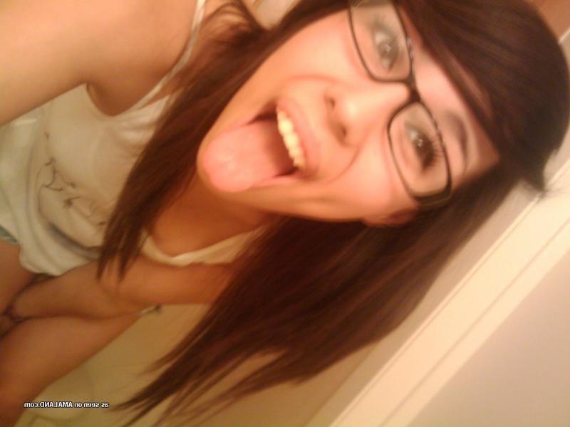 14P Compilation of an amateur Spanish babe camwhoring