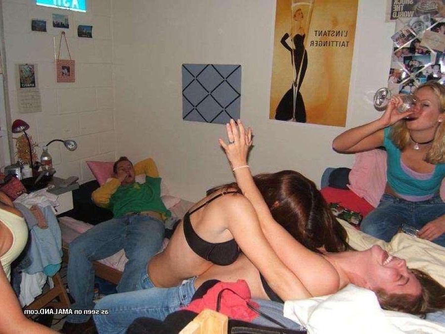 16P Picture compilation of wild lesbians in a party
