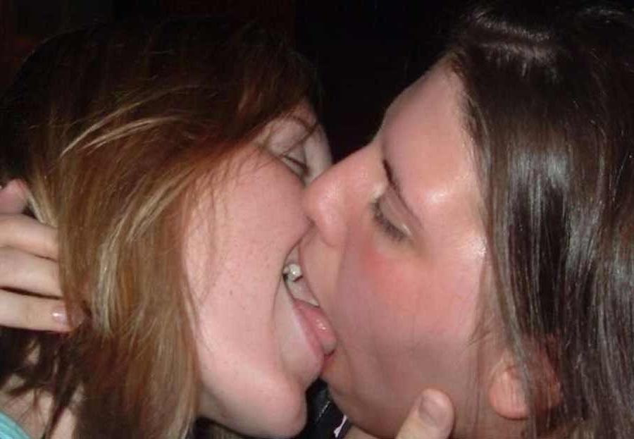 16P Photo compilation of hardcore lesbos gone wild