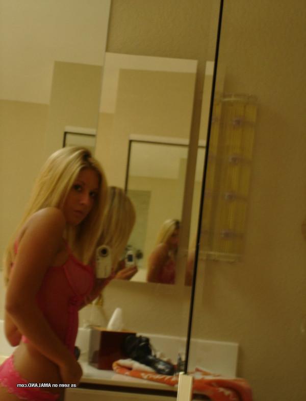 15P Rachie selfshoots like a pornstar