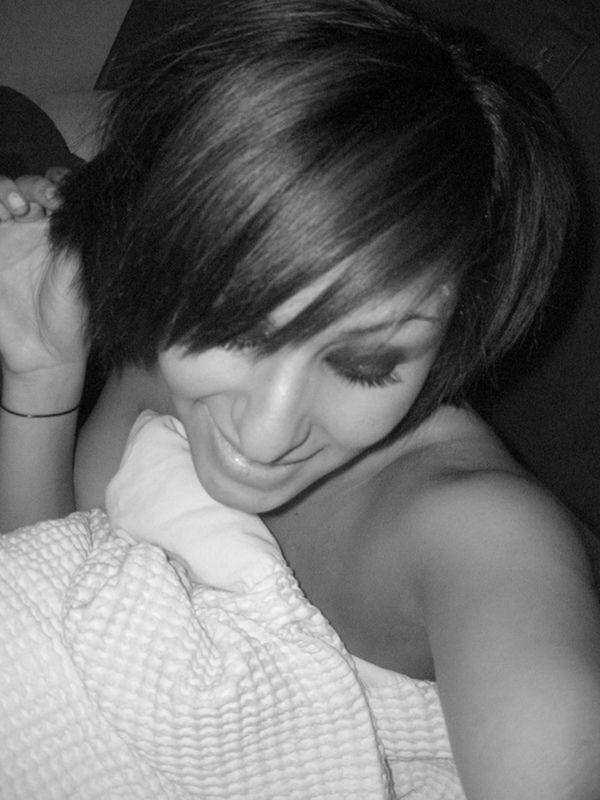 15P Brunette GFs selfpics