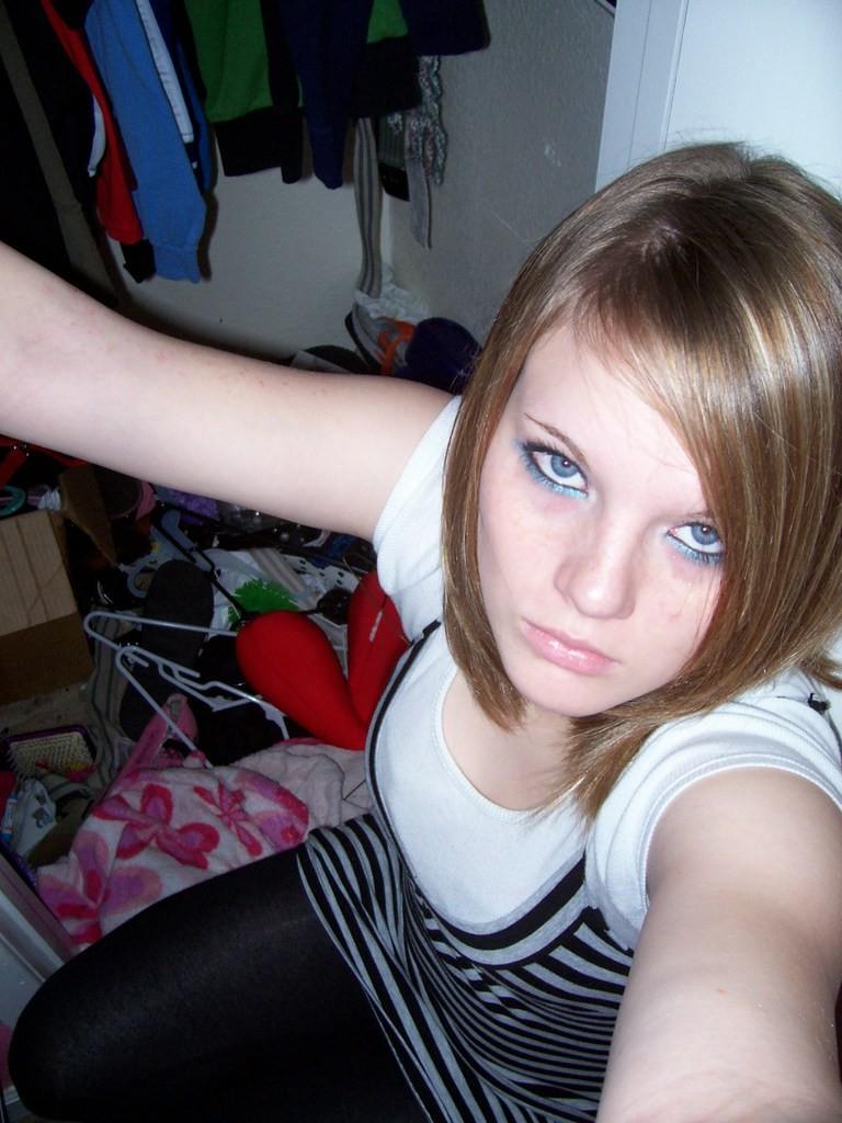 15P Collection photos of a pretty amateur sexy chick