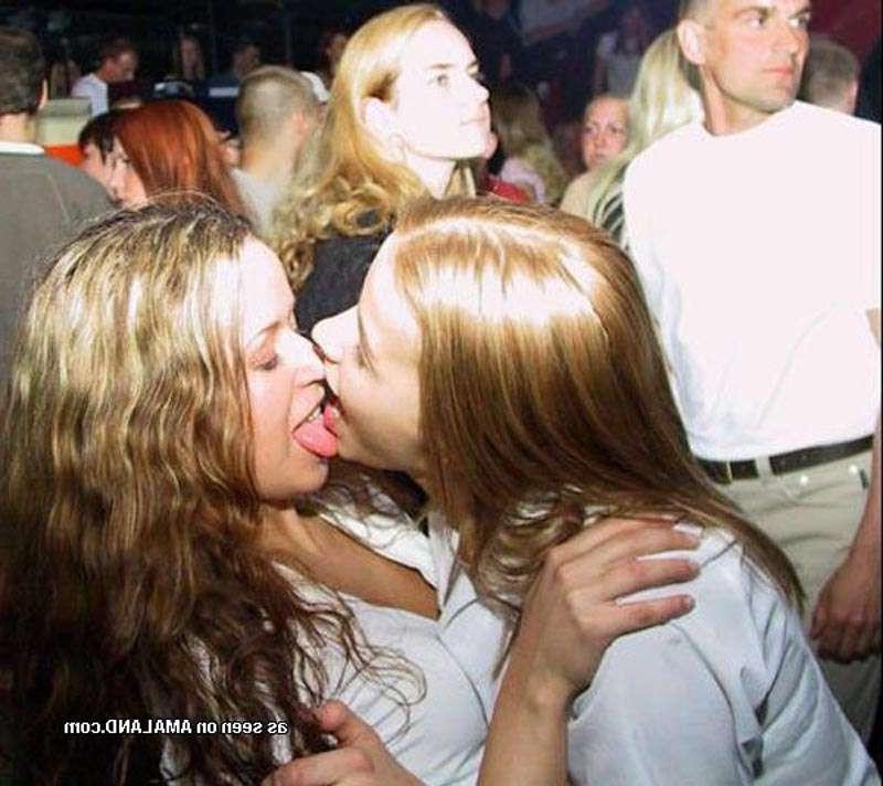 16P Photo compilation of hot and horny amateur chicks kissing
