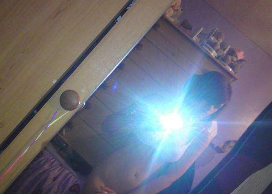 15P Raven showing her pussy and sucking dildo