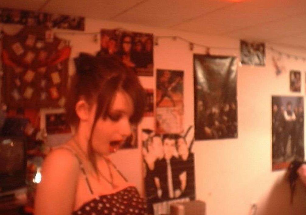 15P Selfshooting smooth pussy blonde