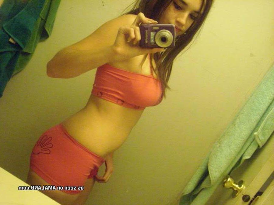 15P Photo compilation of vain amateur chicks