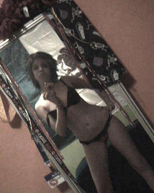 15P Brunette GFs selfpics