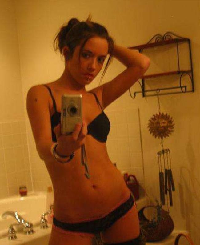 15P Selfshooting hotties