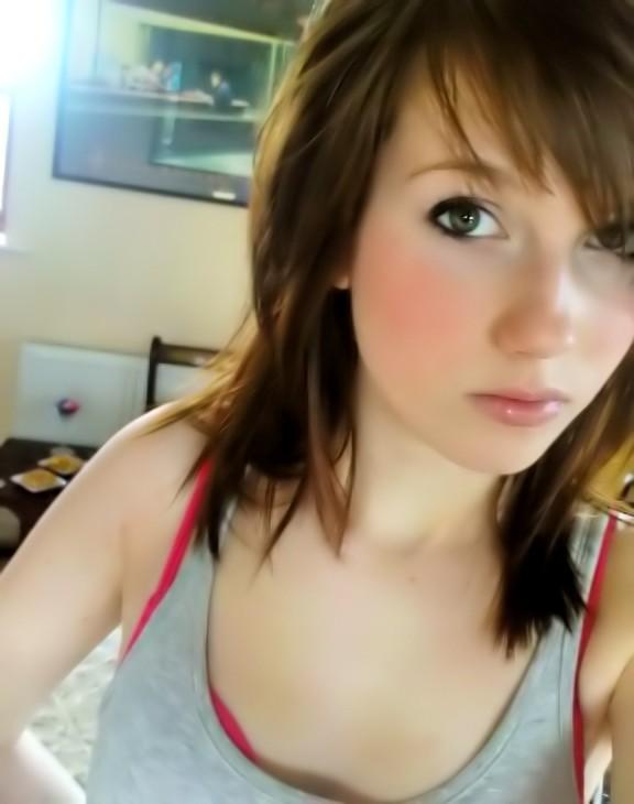 15P Amateur self-shooting teens showing their bodies