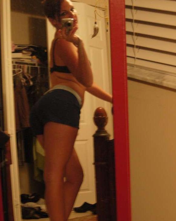 15P Cute blonde chick selfshooting