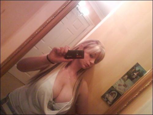 15P Happy big breasted bimbos