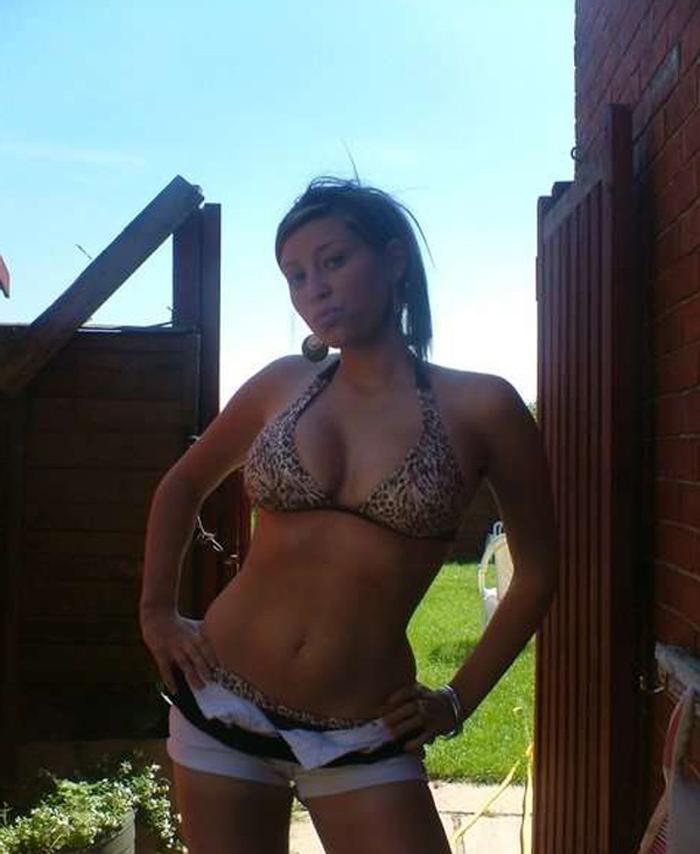 15P Sexy and naughty GFs