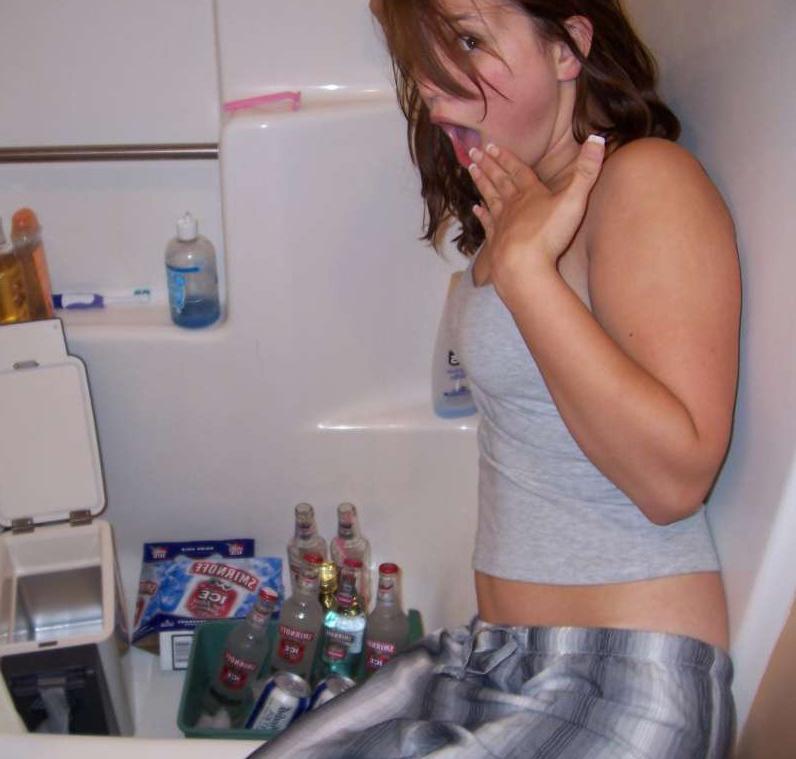 15P Kinky and playful amateur prom queen