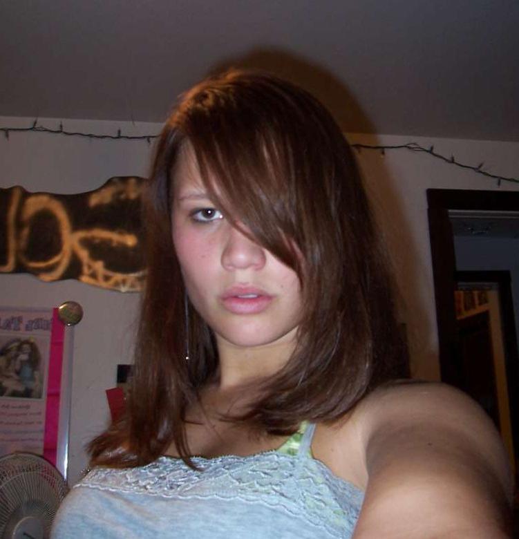 15P Kinky and playful amateur prom queen