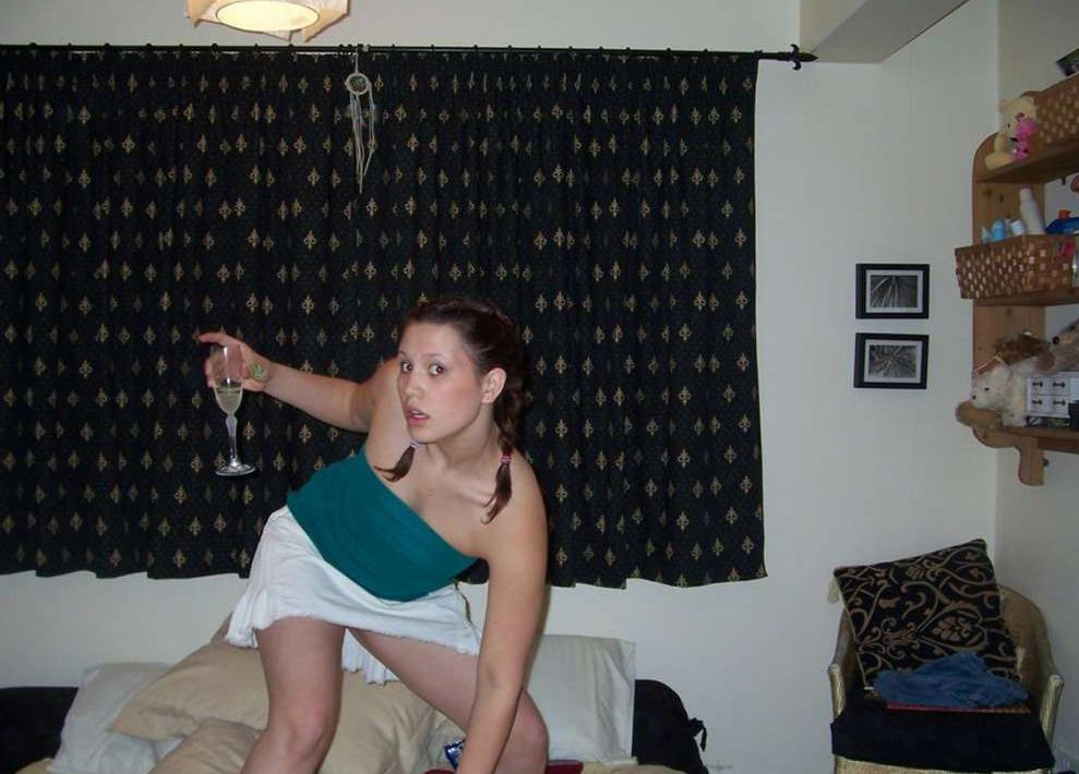 15P Kinky and playful amateur prom queen
