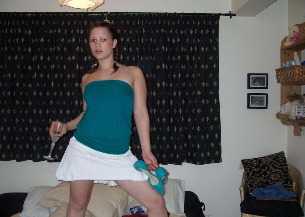 15P Kinky and playful amateur prom queen