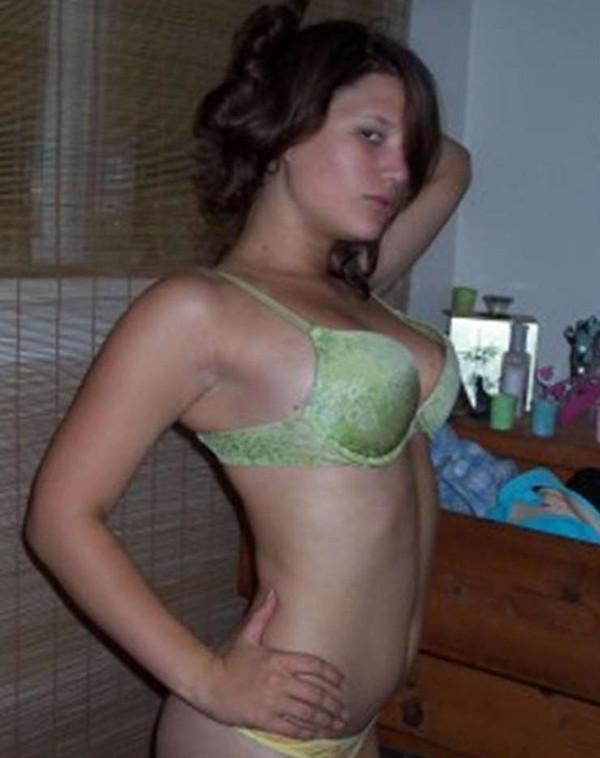 15P Kinky and playful amateur prom queen