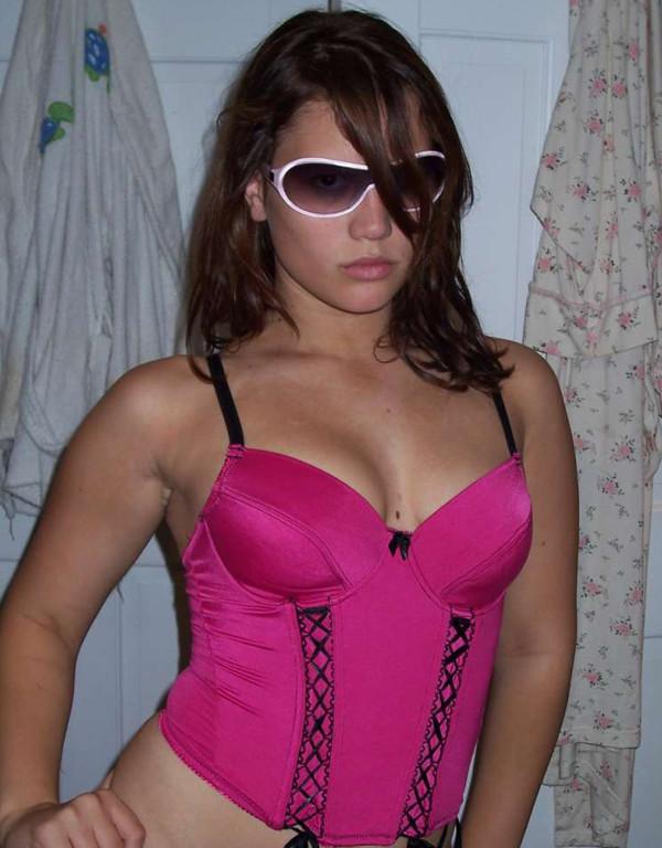 15P Kinky and playful amateur prom queen