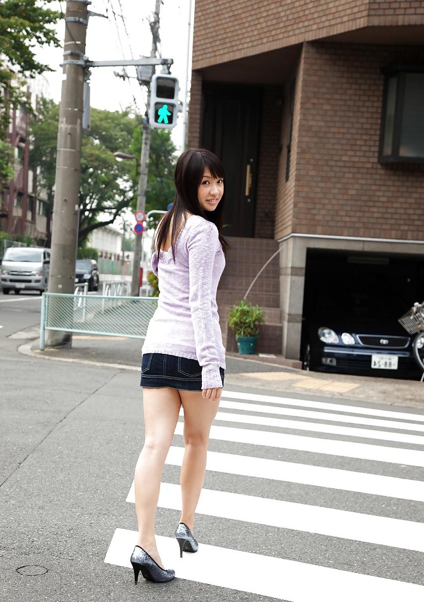 25P Nana Ogura - a date with a Japanese beauty