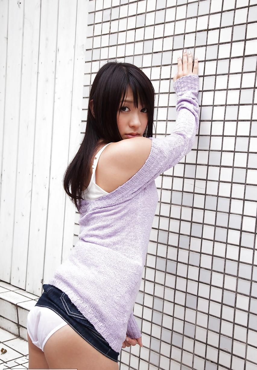 25P Nana Ogura - a date with a Japanese beauty