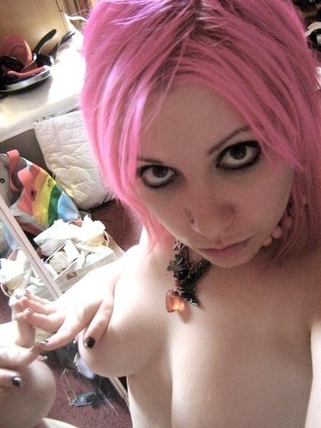 16P Pussy lips spread wide open