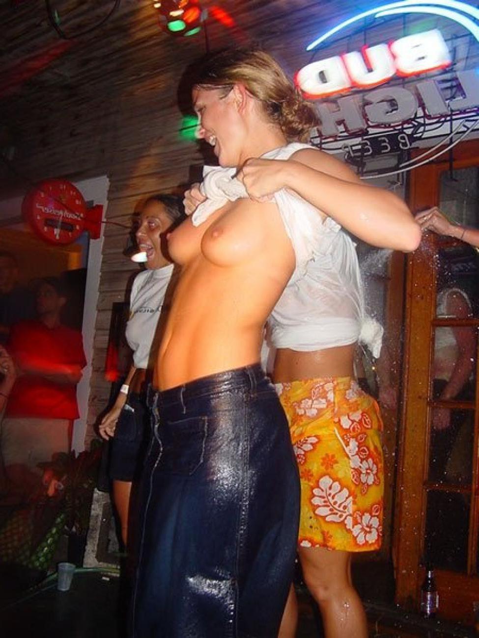 15P Pics of babes dancing in a wet t-shirt contest