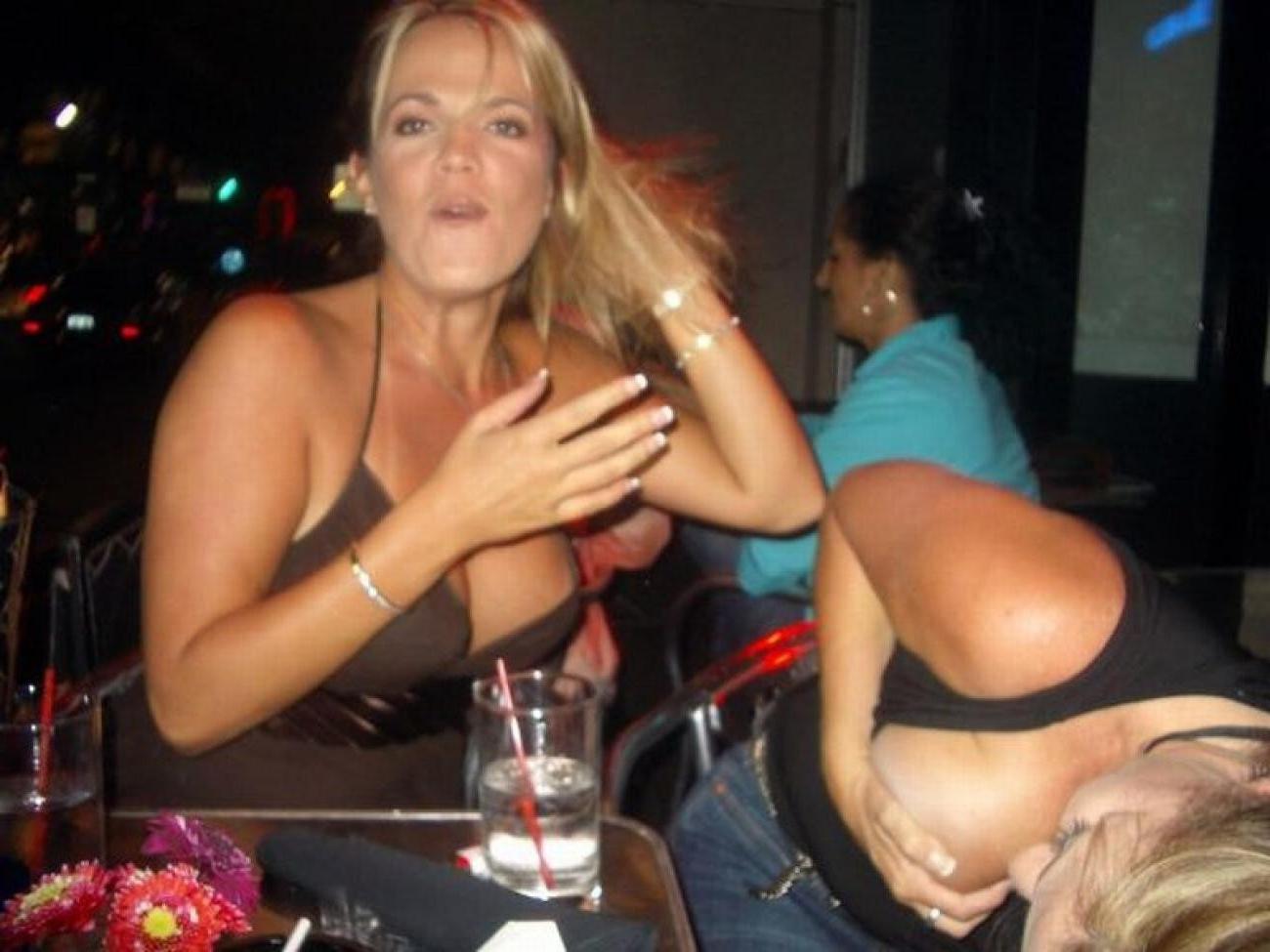 15P Pics of horny college sluts naked and having fun